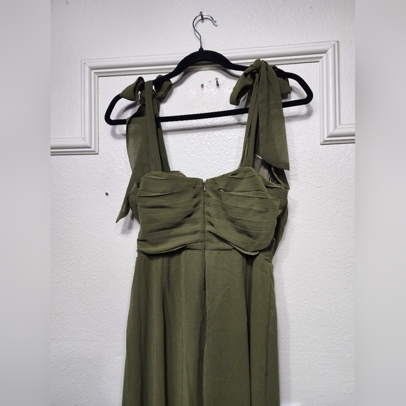 Lulus Gorgeous Whimsy Olive Pleated Off-the-Shoulder Maxi Dress L Wedding Party - Picture 8 of 10